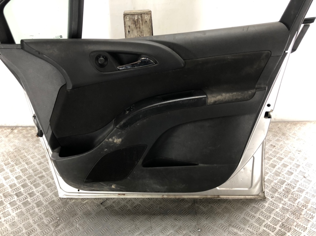 Дверь передняя правая для Opel Meriva, 2010 г. 1.3 CDTi дизель б/у — фото 12
