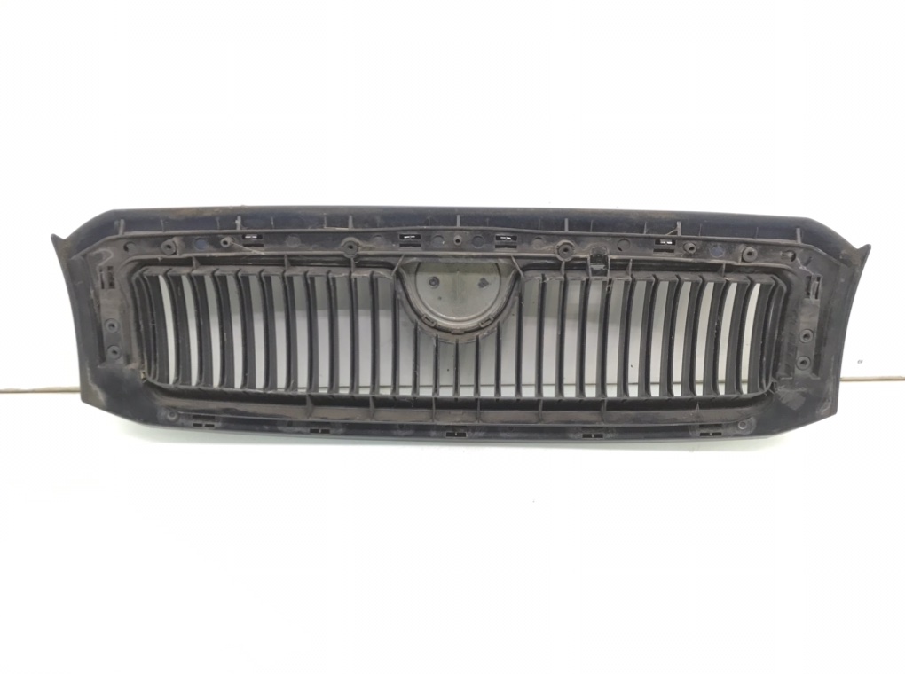 Решетка радиатора для Skoda Fabia, 2003 г. 1.4 i бензин б/у — фото 3