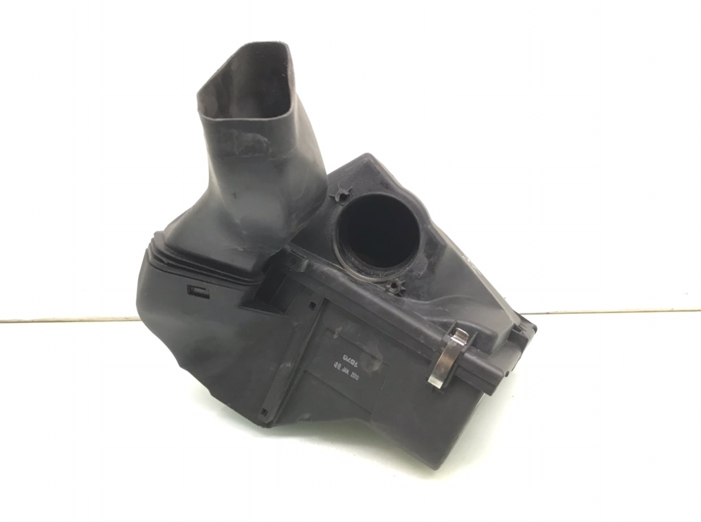 Корпус воздушного фильтра для BMW 1 E87/E81/E82/E88, 2010 г. 2.0 TD дизель б/у