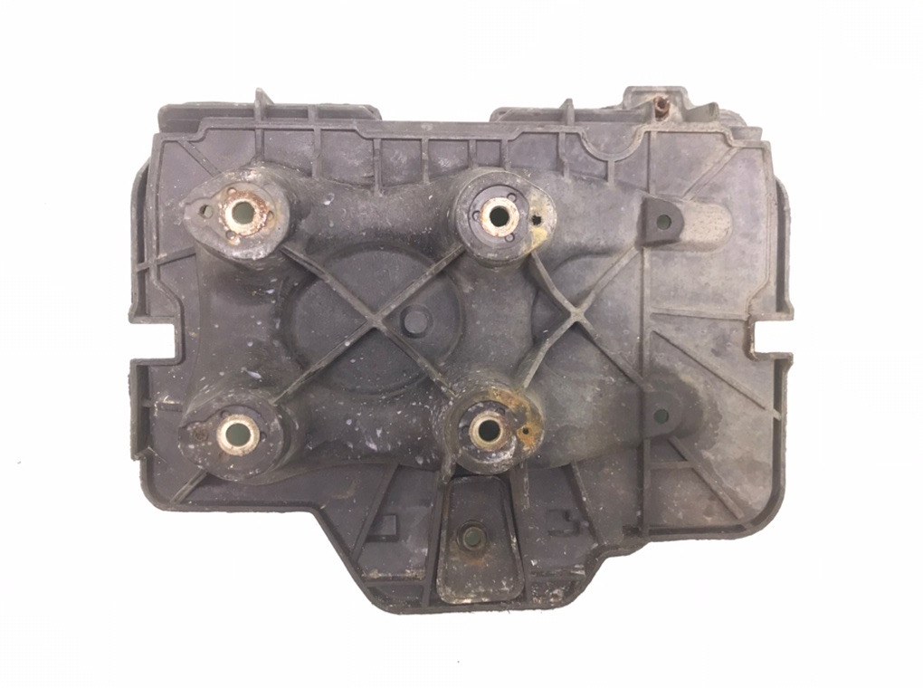 Полка аккумулятора для Volkswagen Golf, 2001 г. 1.6 i бензин б/у — фото 2