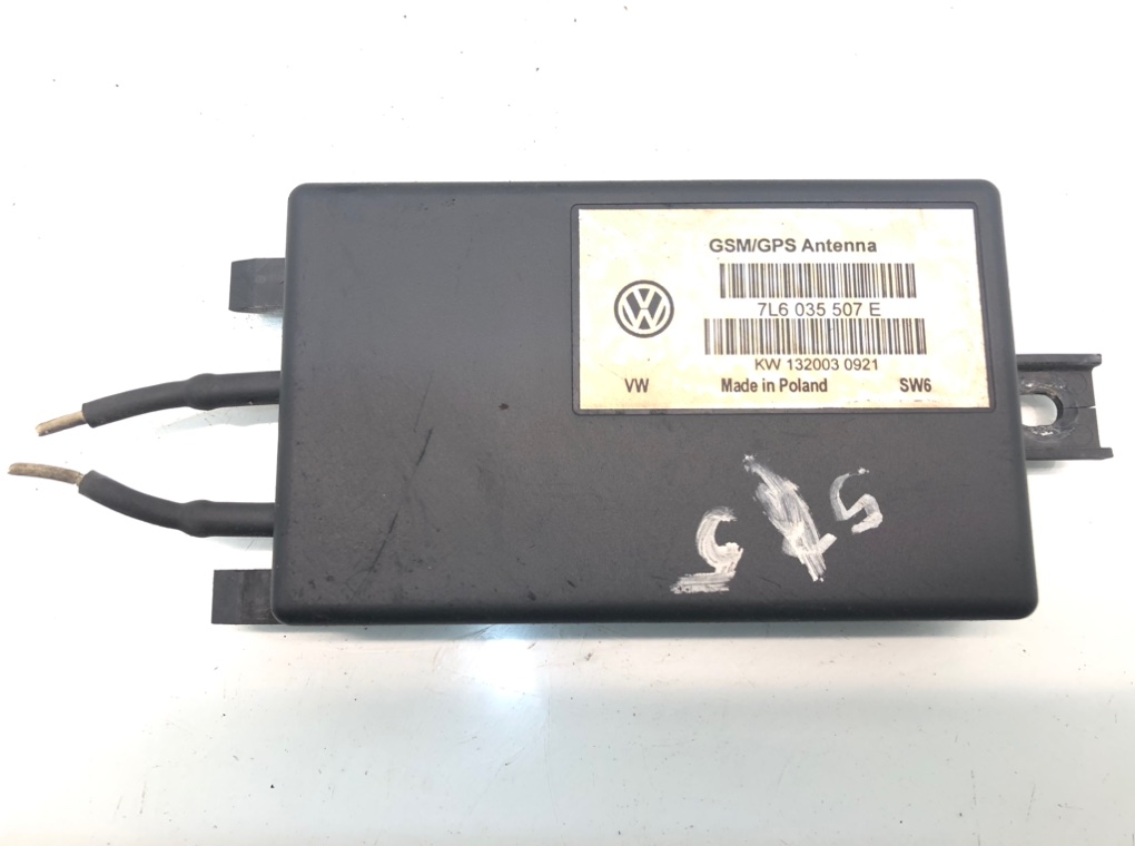 Усилитель антенны для Volkswagen Touareg, 2003 г. 4.2 i бензин б/у