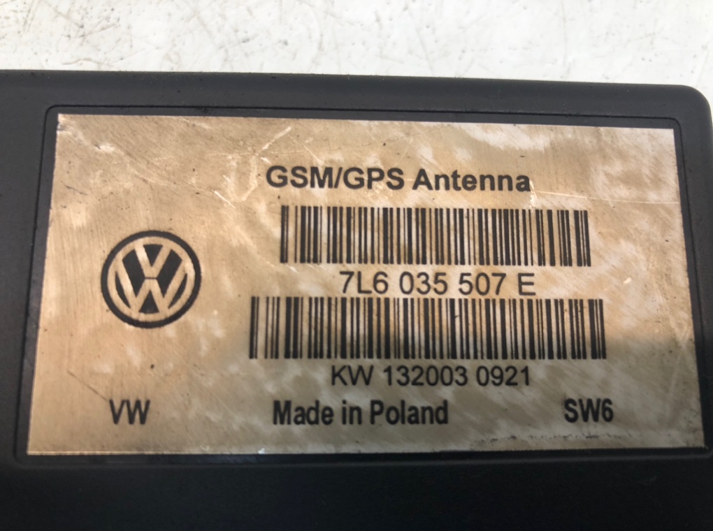 Усилитель антенны для Volkswagen Touareg, 2003 г. 4.2 i бензин б/у — фото 3