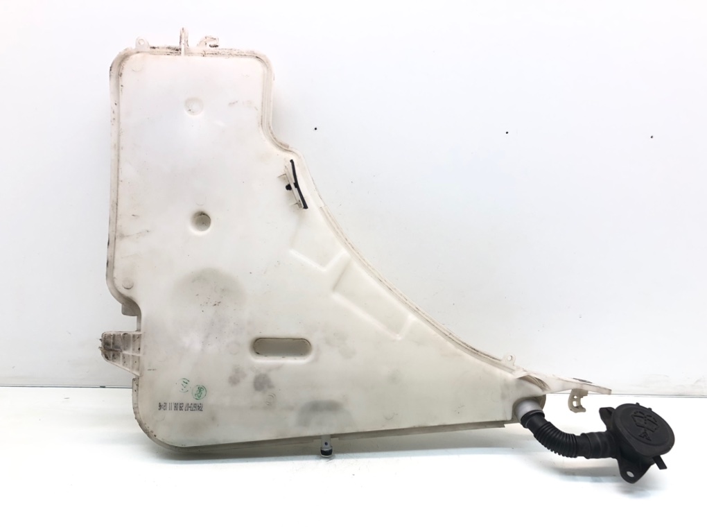 Бачок омывателя для BMW 1 F20/F21, 2012 г. 1.6 Ti бензин б/у