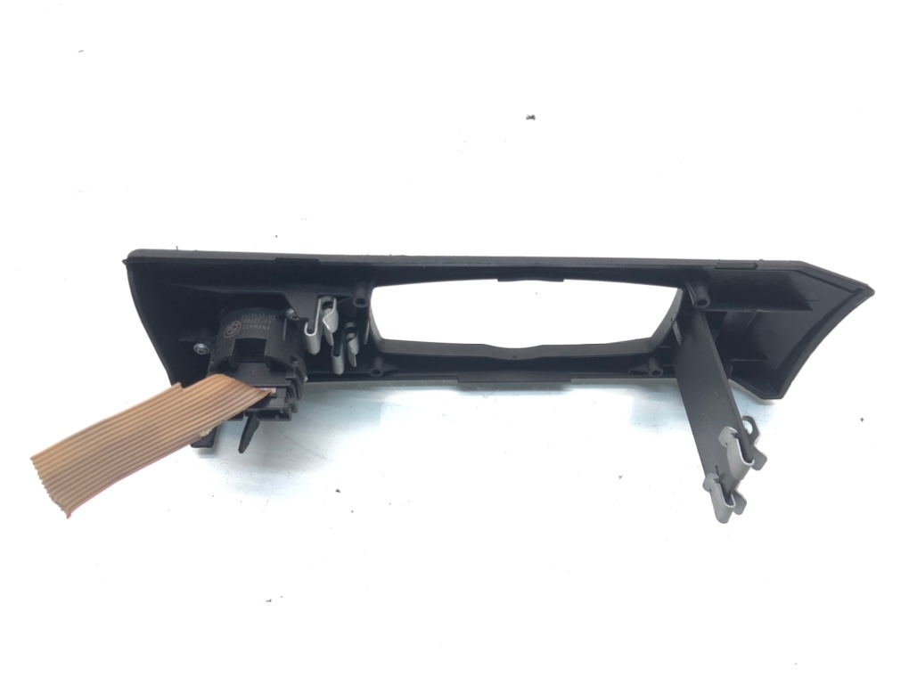 Кнопка запуска двигателя для BMW 5 E60/E61, 2007 г. 2.0 TD дизель б/у — фото 3