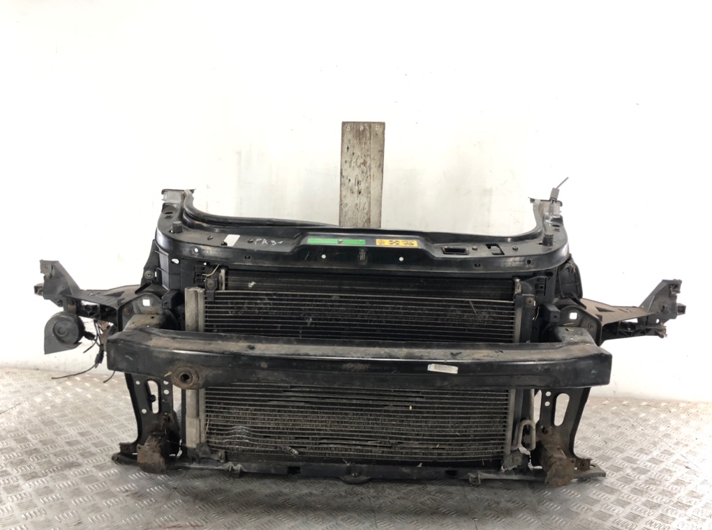 Панель передняя (телевизор) для Mini One, 2008 г. 1.4 i бензин б/у