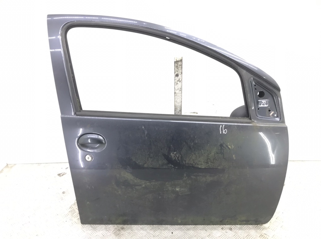 Дверь передняя правая для Toyota Aygo, 2007 г. 1.0 i бензин б/у