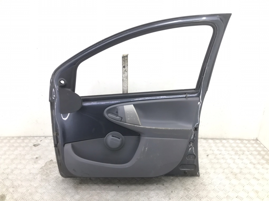 Дверь передняя правая для Toyota Aygo, 2007 г. 1.0 i бензин б/у — фото 2