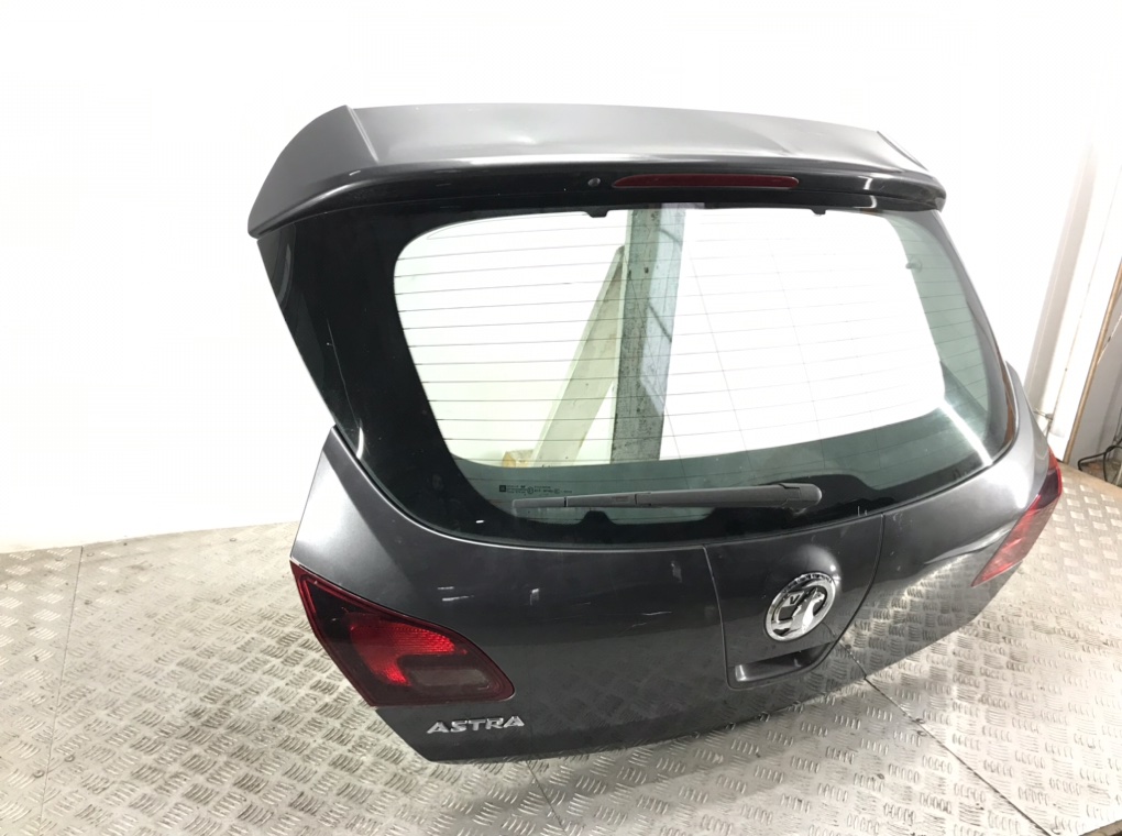 Крышка багажника для Opel Astra, 2010 г. 1.4 i бензин б/у — фото 4