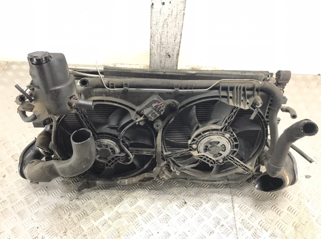 Кассета радиаторов для Opel Insignia, 2009 г. 2.0 CDTi дизель б/у — фото 2