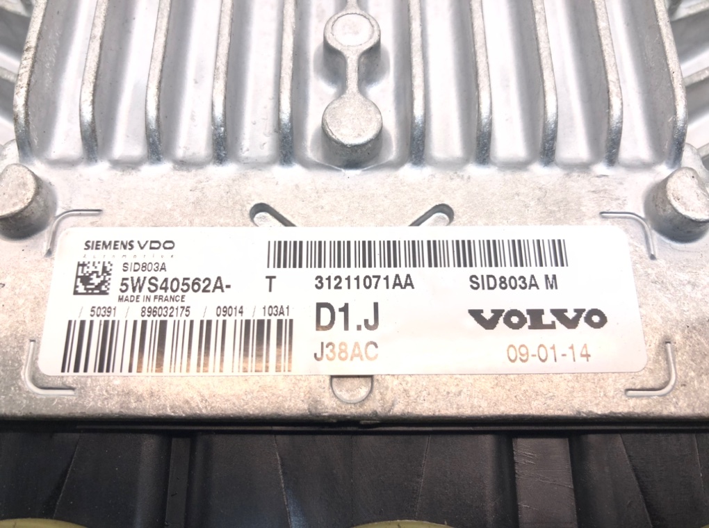 Блок управления двигателем для Volvo C70, 2009 г. 2.0 TD дизель б/у — фото 3