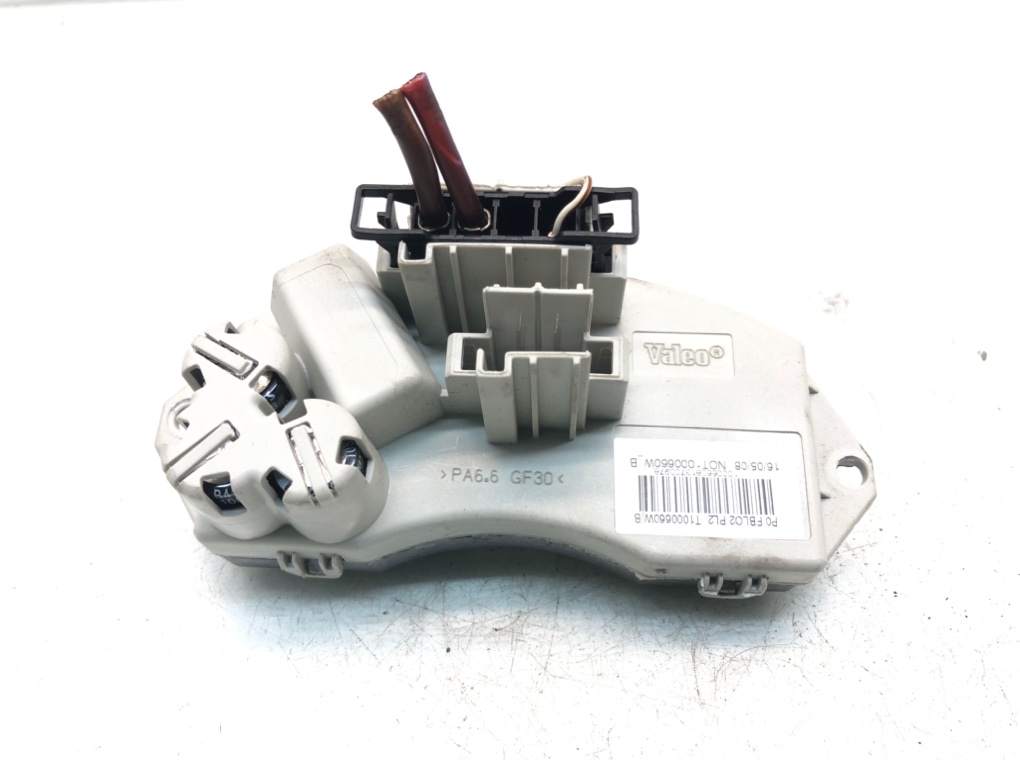 Сопротивление печки для BMW 3 E90/E91/E92/E93, 2008 г. 2.0 TD дизель б/у — фото 3