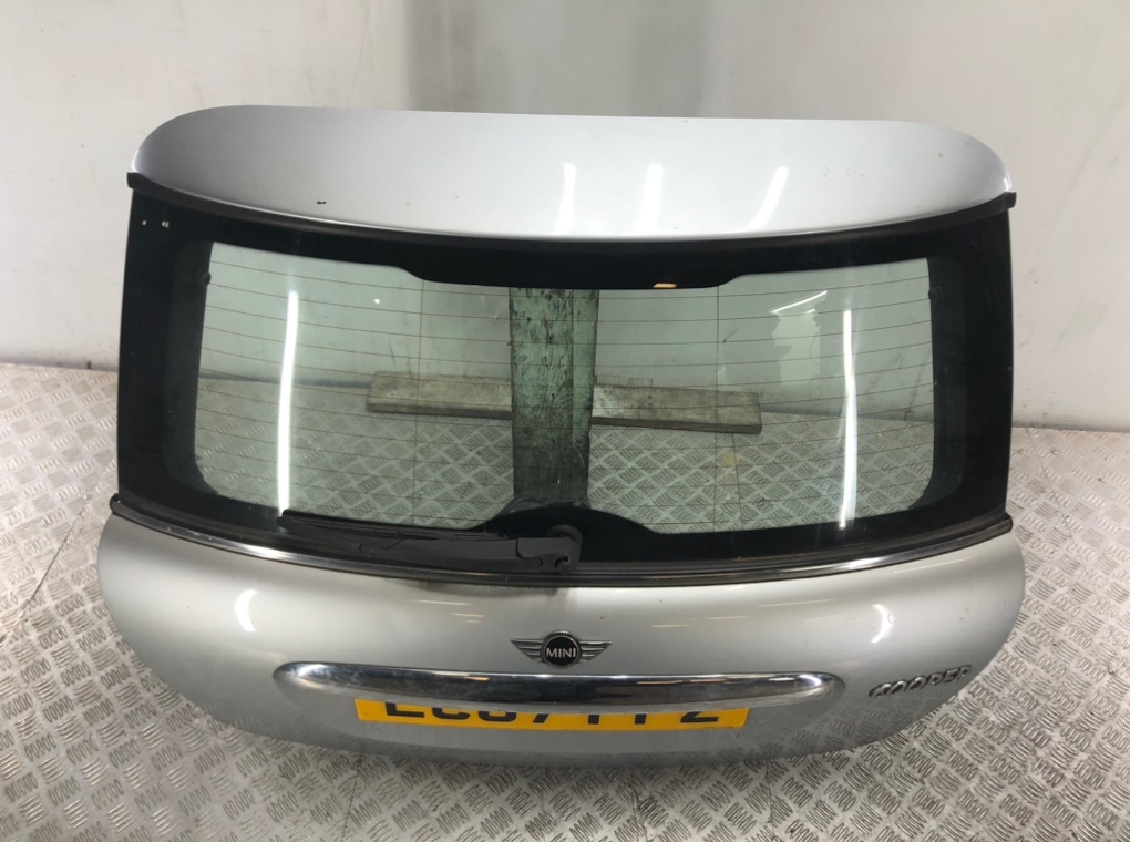 Крышка багажника для Mini Cooper, 2007 г. 1.6 i бензин б/у — фото 2
