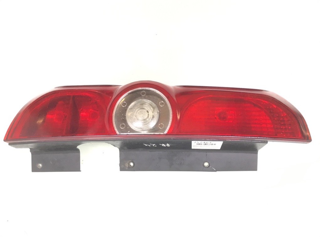 Фонарь задний левый для Fiat Doblo, 2010 г. 1.3 JTD дизель б/у