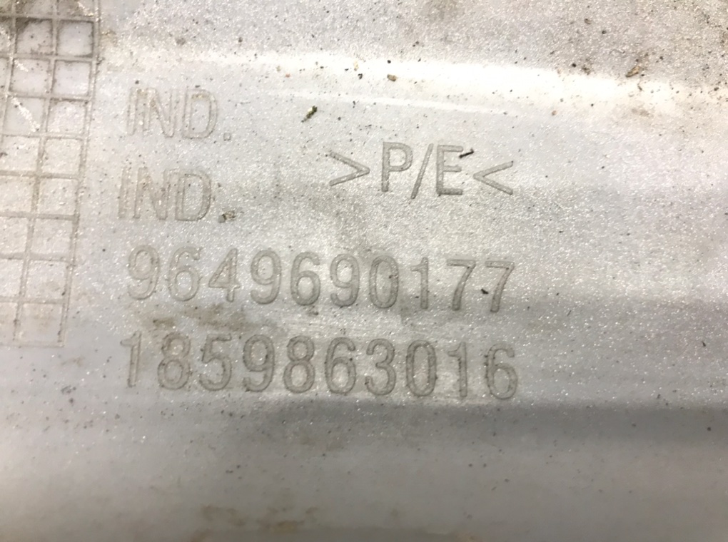 Бампер задний для Peugeot 207, 2007 г. 1.4 i бензин б/у — фото 8
