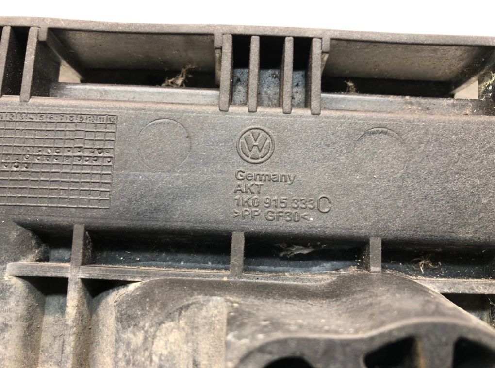Полка аккумулятора для Volkswagen Golf, 2005 г. 1.9 TDi дизель б/у — фото 6