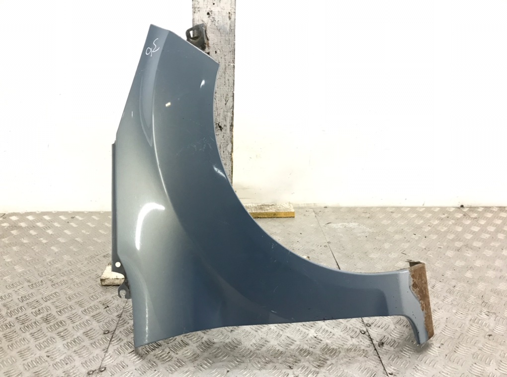 Крыло переднее правое для Ford Fiesta, 2009 г. 1.6 TDCi дизель б/у