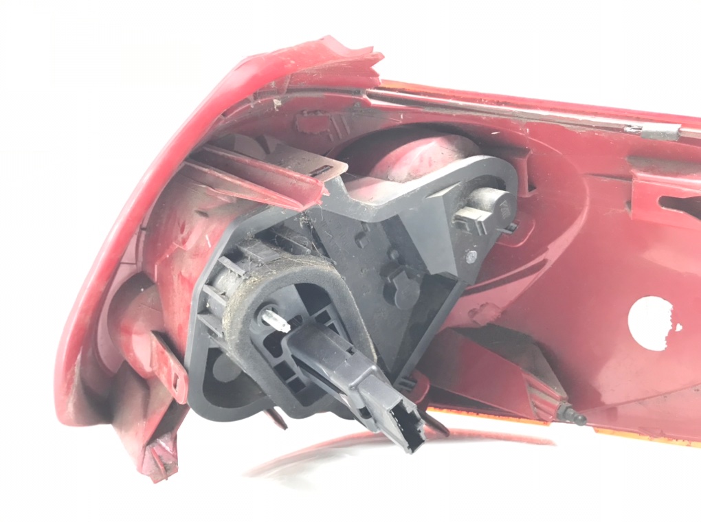 Фонарь задний левый для Peugeot 207, 2010 г. 1.4 i бензин б/у — фото 5