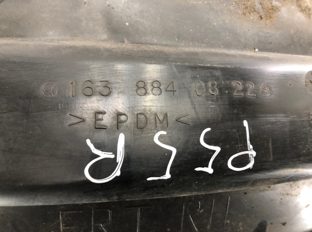 Защита арок передняя правая (подкрылок) для Mercedes ML W163, 2004 г. 3.7 i бензин б/у — фото 3