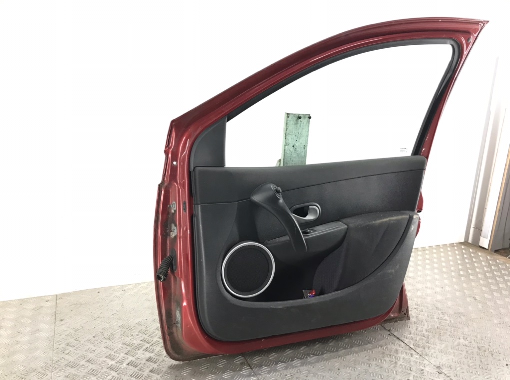 Дверь передняя правая для Renault Clio, 2007 г. 1.5 DCi дизель б/у — фото 8
