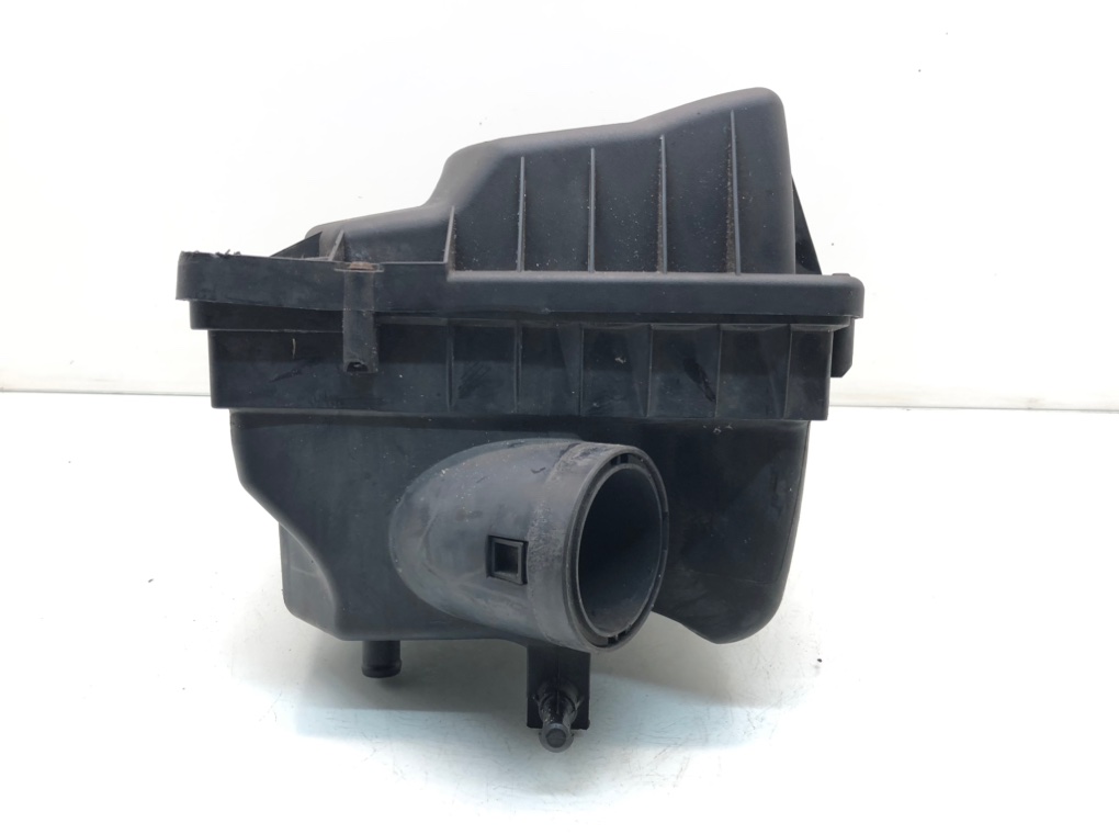 Корпус воздушного фильтра для Opel Astra, 2006 г. 1.7 CDTi дизель б/у — фото 3