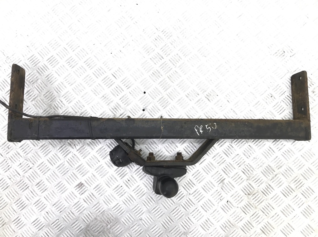 Прицепное устройство (фаркоп) для Suzuki Vitara, 2001 г. 1.9 TD дизель б/у