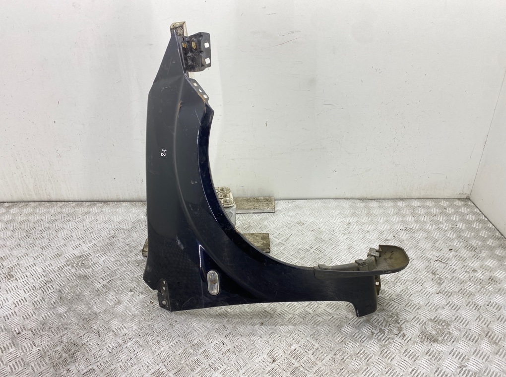 Крыло переднее правое для Ford Fiesta, 2002 г. 1.6 i бензин б/у