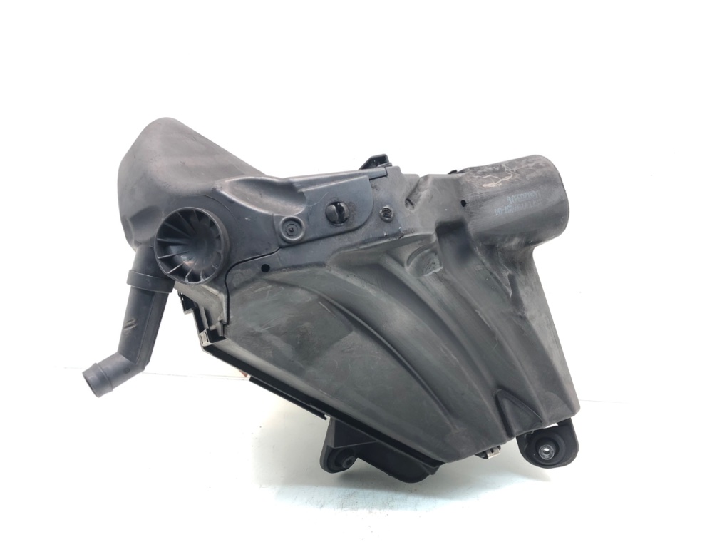 Корпус воздушного фильтра для BMW 3 E90/E91/E92/E93, 2010 г. 2.0 TD дизель б/у — фото 5