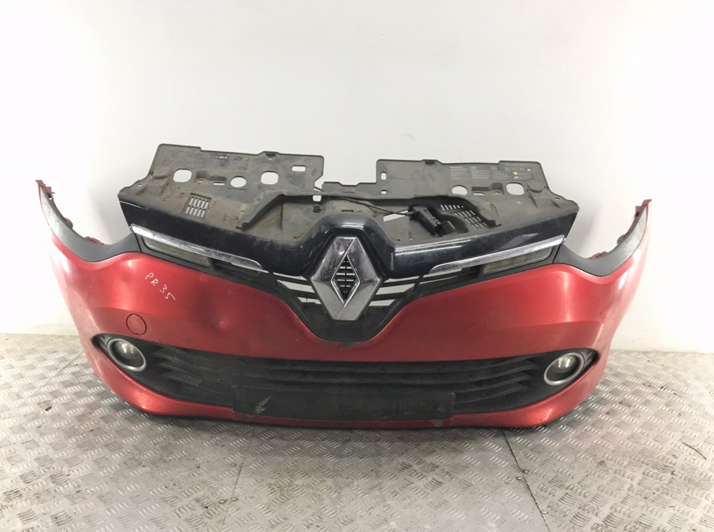 Бампер передний для Renault Clio, 2013 г. 0.9 TCE бензин б/у