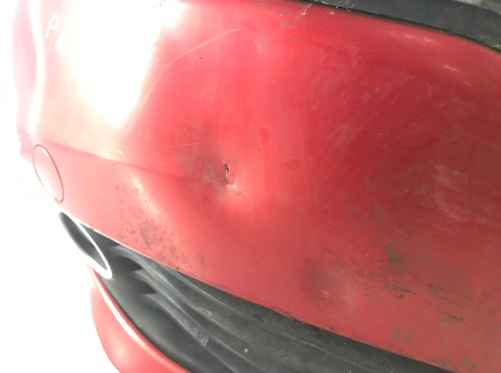 Бампер передний для Renault Clio, 2013 г. 0.9 TCE бензин б/у — фото 9