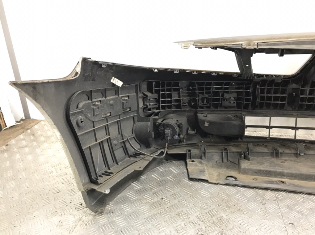 Бампер передний для Renault Laguna, 2007 г. 2.0 DCi дизель б/у — фото 6