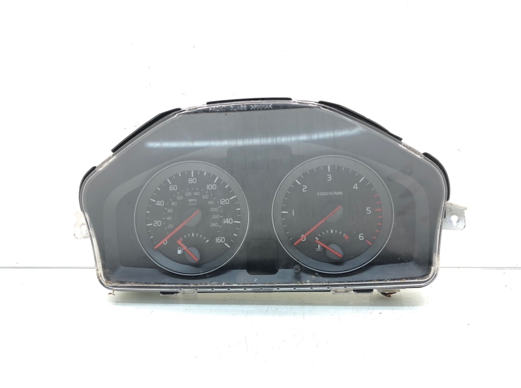 Щиток приборов (приборная панель) для Volvo V50, 2008 г. 2.0 TD дизель б/у