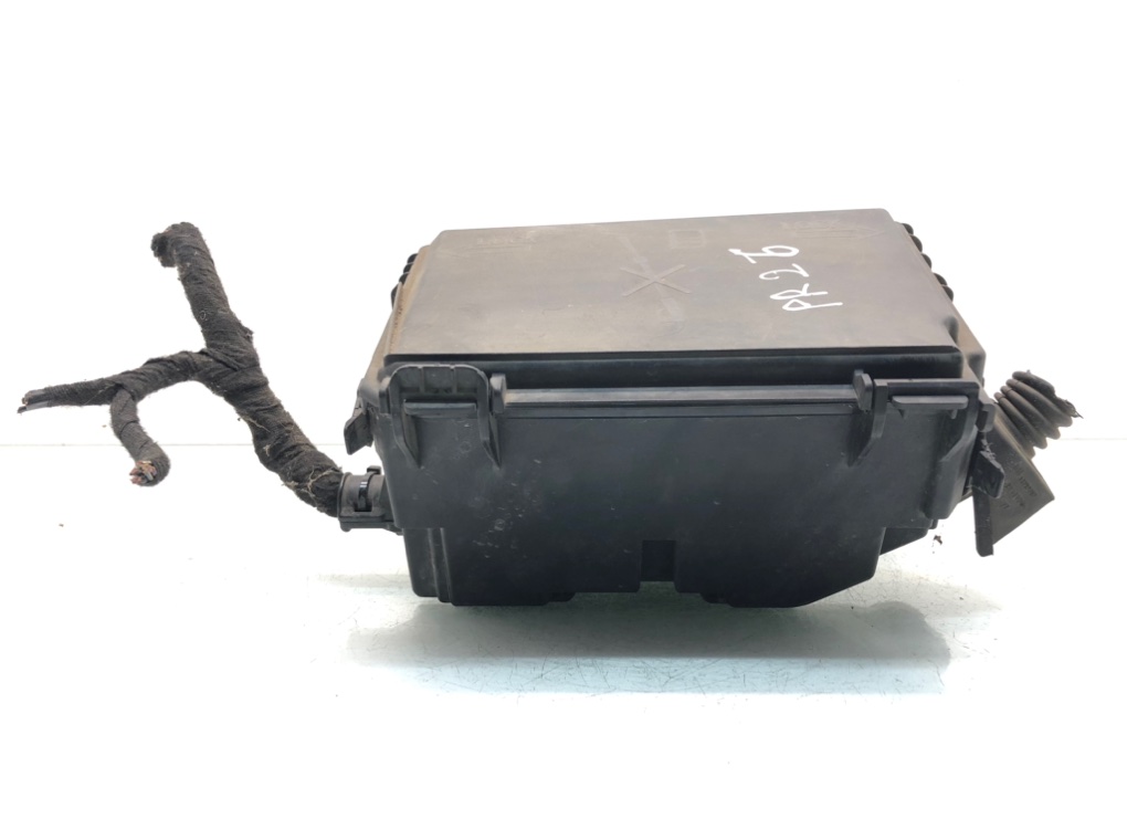 Блок предохранителей для Opel Corsa, 2009 г. 1.3 CDTi дизель б/у — фото 3