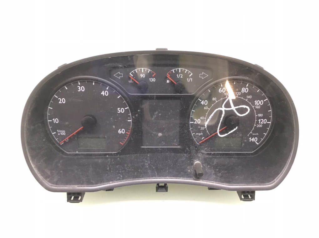 Щиток приборов (приборная панель) для Volkswagen Polo, 2004 г. 1.2 i бензин б/у