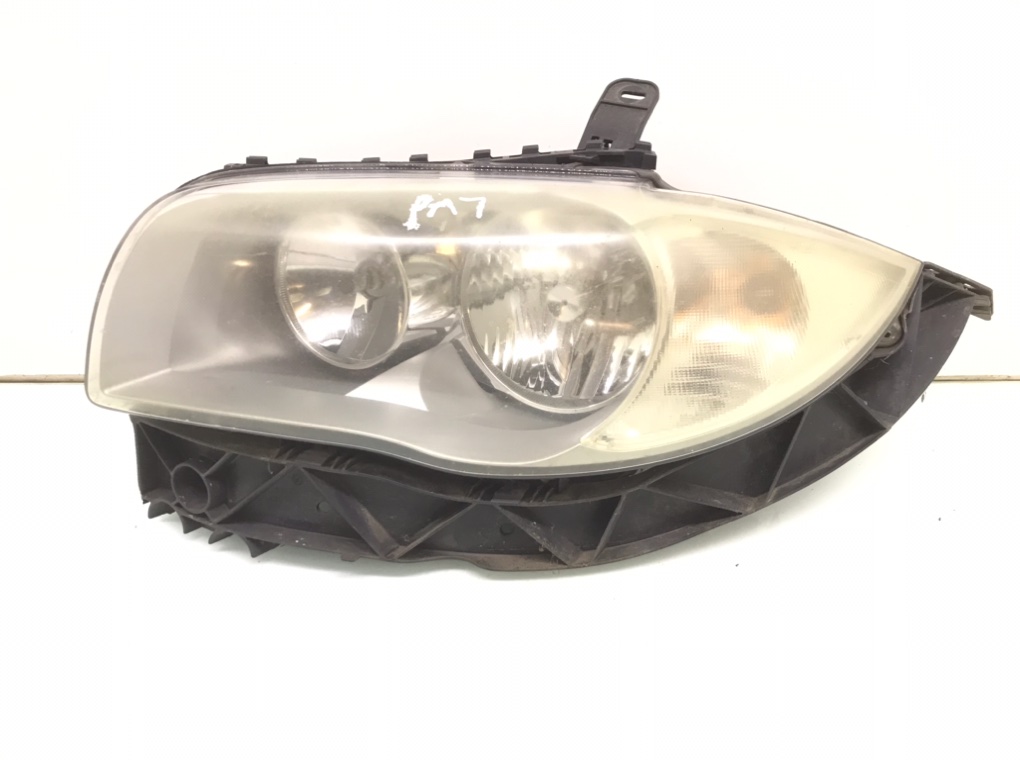 Фара левая для BMW 1 E87/E81/E82/E88, 2005 г. 2.0 TD дизель б/у