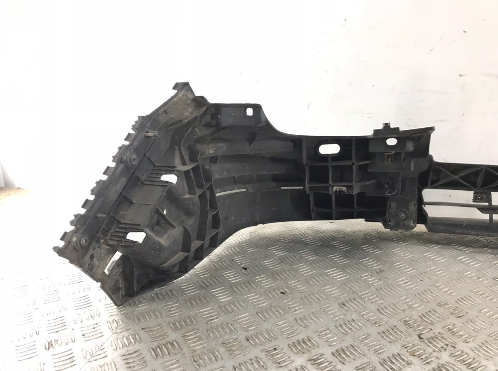 Кронштейн решетки радиатора для Nissan Primastar, 2013 г. 2.0 DCi дизель б/у — фото 6