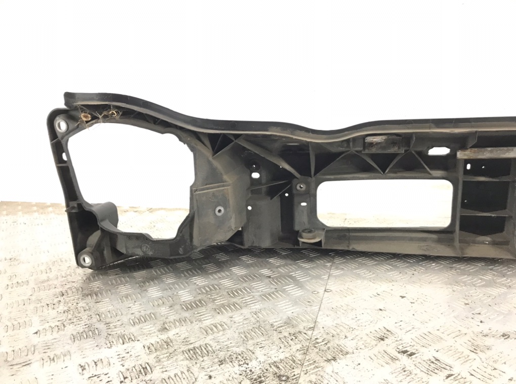 Панель передняя (телевизор) для Nissan Primastar, 2013 г. 2.0 DCi дизель б/у — фото 6