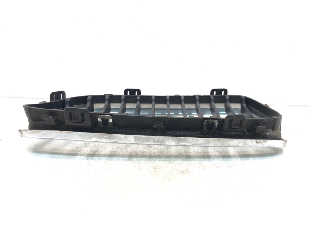 Решетка радиатора для BMW 3 E90/E91/E92/E93, 2010 г. 2.0 TD дизель б/у — фото 3