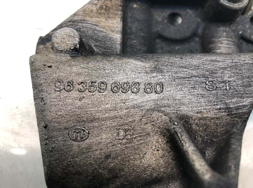Кронштейн двигателя для Peugeot 307, 2004 г. 2.0 HDi дизель б/у — фото 6