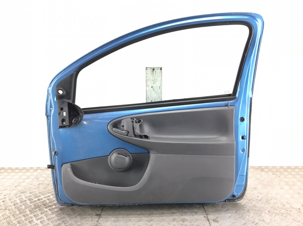 Дверь передняя правая для Peugeot 107, 2006 г. 1.0 i бензин б/у — фото 5