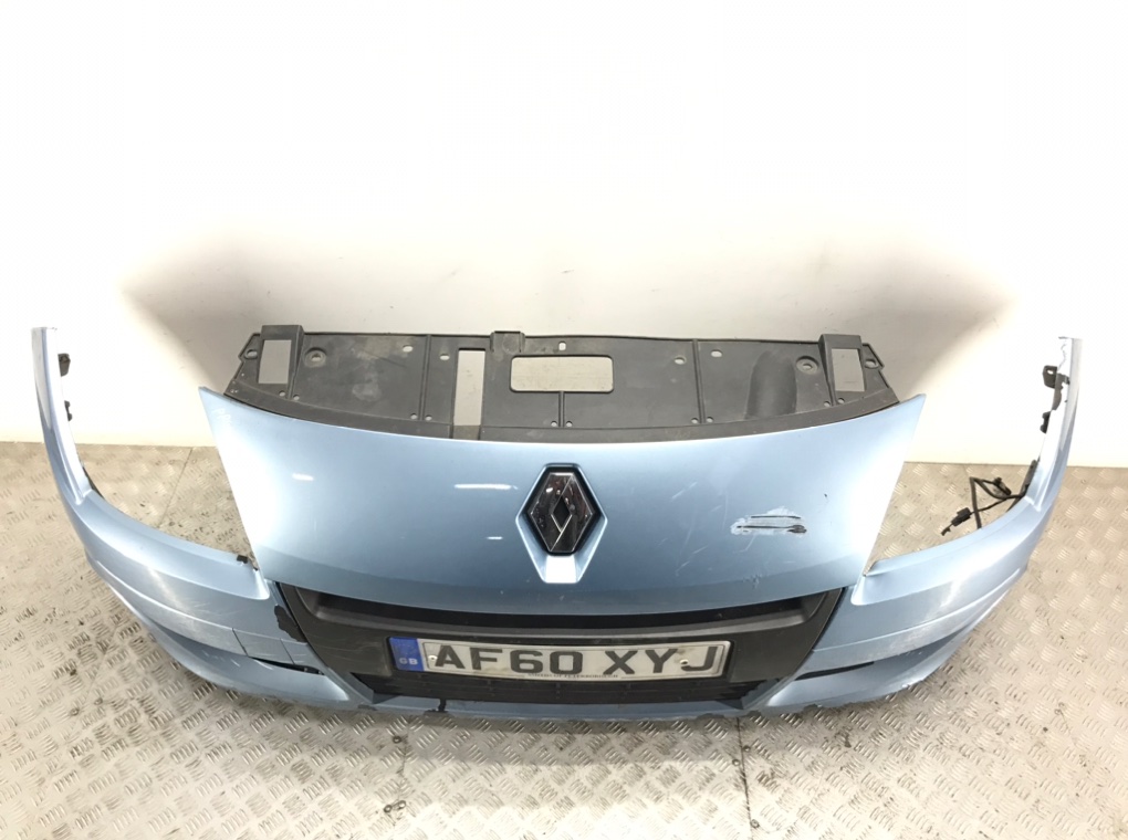 Бампер передний для Renault Scenic, 2010 г. 1.5 DCi дизель б/у — фото 2