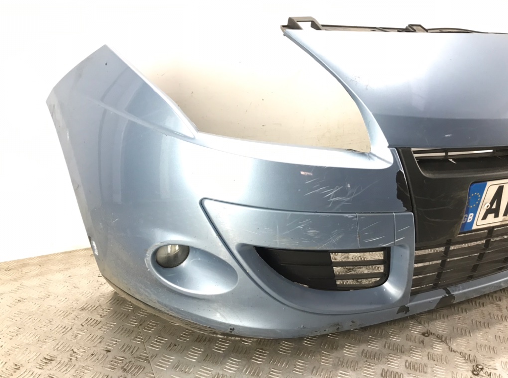 Бампер передний для Renault Scenic, 2010 г. 1.5 DCi дизель б/у — фото 4
