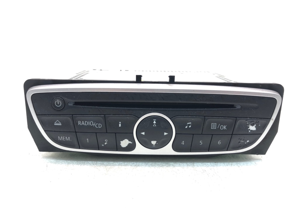 Магнитола для Renault Scenic, 2010 г. 1.5 DCi дизель б/у