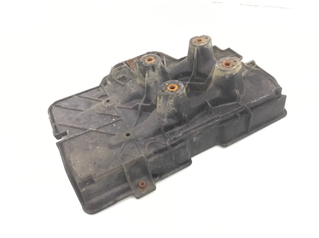 Полка аккумулятора для Volkswagen Bora, 2003 г. 1.9 TDi дизель б/у — фото 3