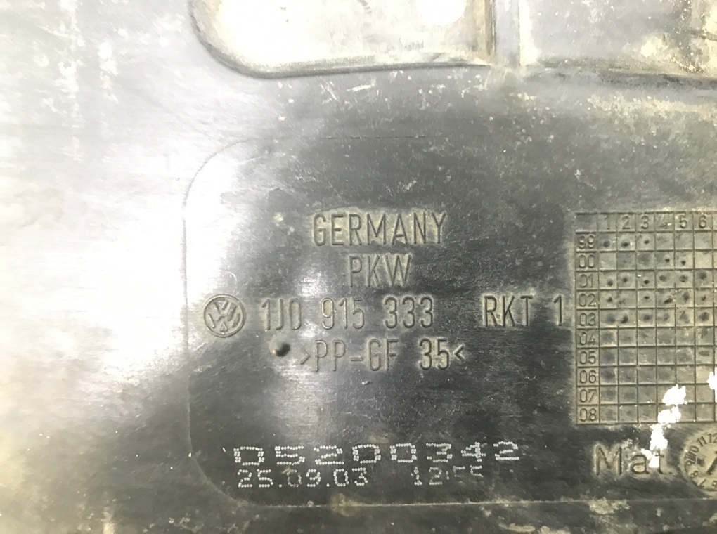 Полка аккумулятора для Volkswagen Bora, 2003 г. 1.9 TDi дизель б/у — фото 5