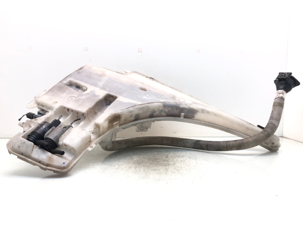 Бачок омывателя для BMW 3 E90/E91/E92/E93, 2010 г. 2.0 i бензин б/у — фото 2