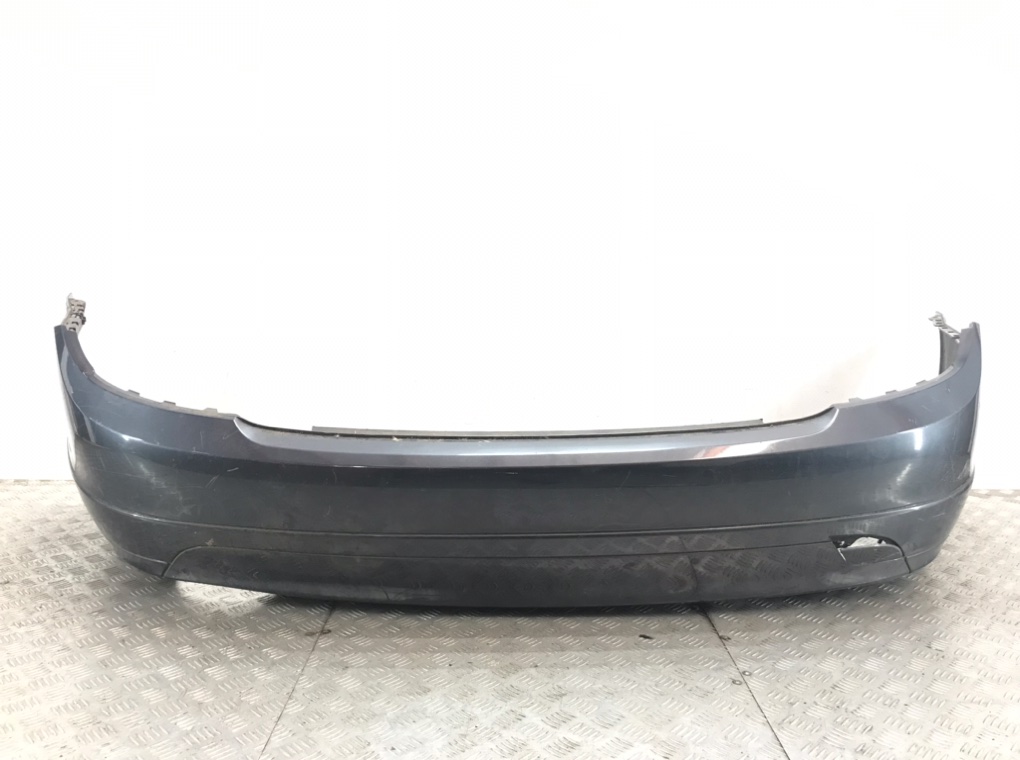 Бампер задний для Mercedes C W204, 2009 г. 2.2 CDi дизель б/у