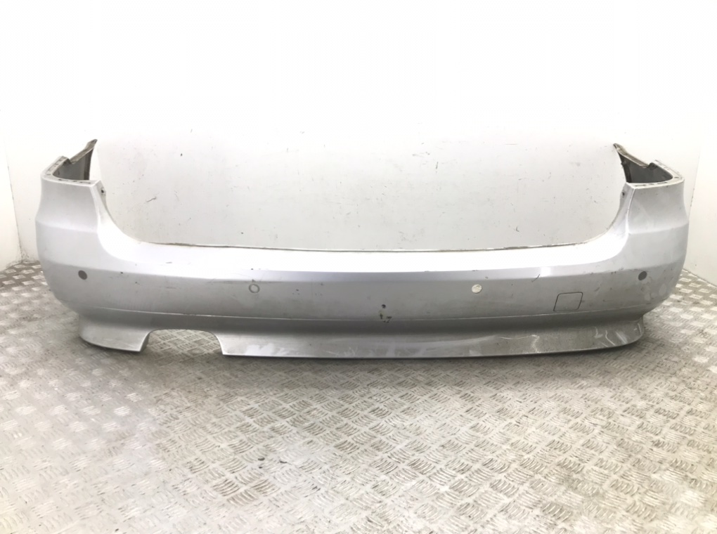 Бампер задний для BMW 5 E60/E61, 2006 г. 2.0 TD дизель б/у