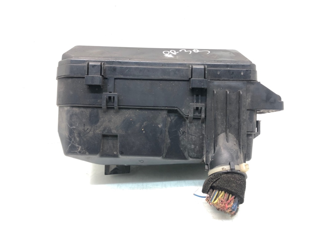 Блок предохранителей для Honda Accord, 2009 г. 2.2 i-CTDi дизель б/у — фото 3