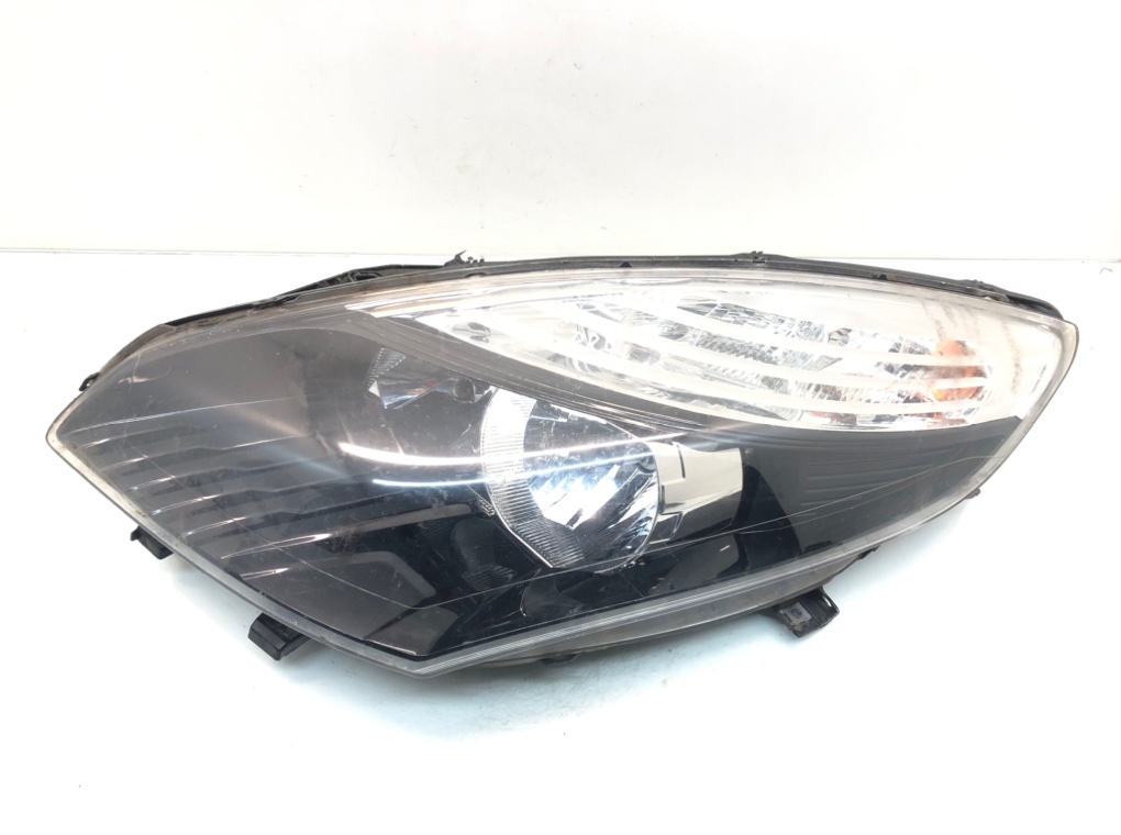 Фара левая для Renault Scenic, 2010 г. 1.5 DCi дизель б/у