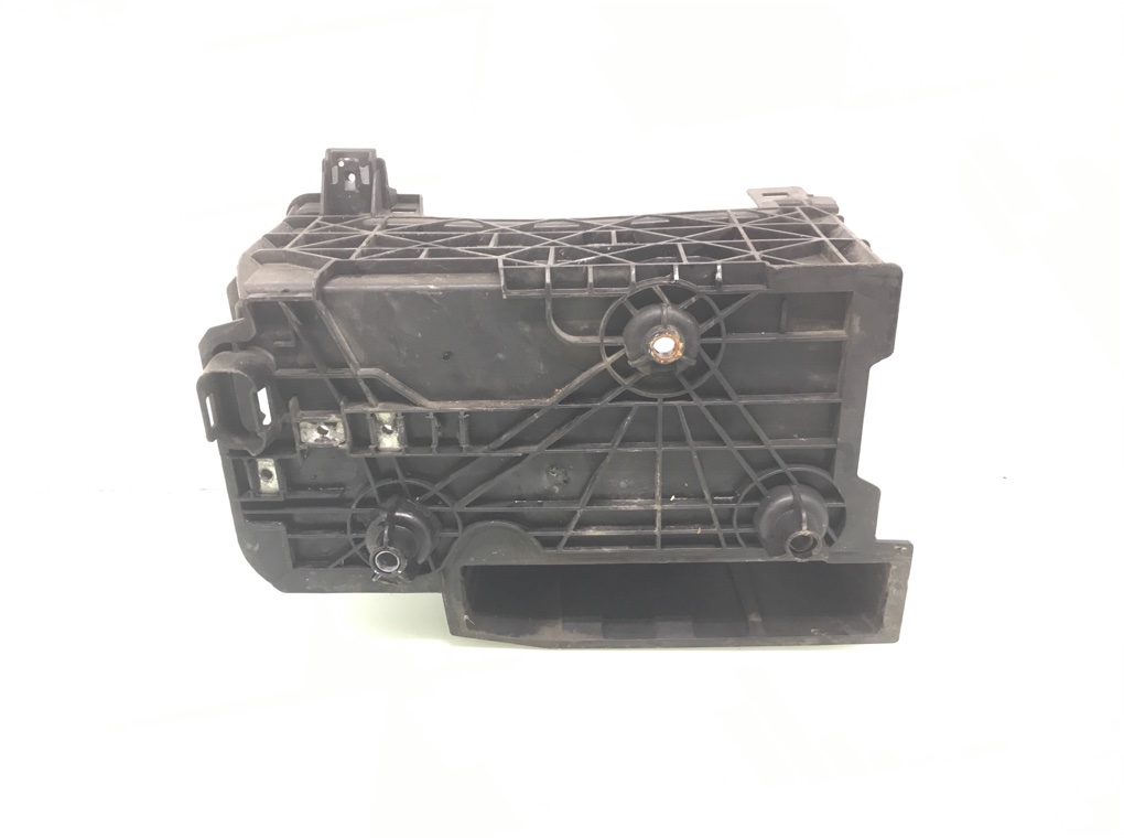 Полка аккумулятора для Renault Laguna, 2008 г. 1.5 DCi дизель б/у — фото 2
